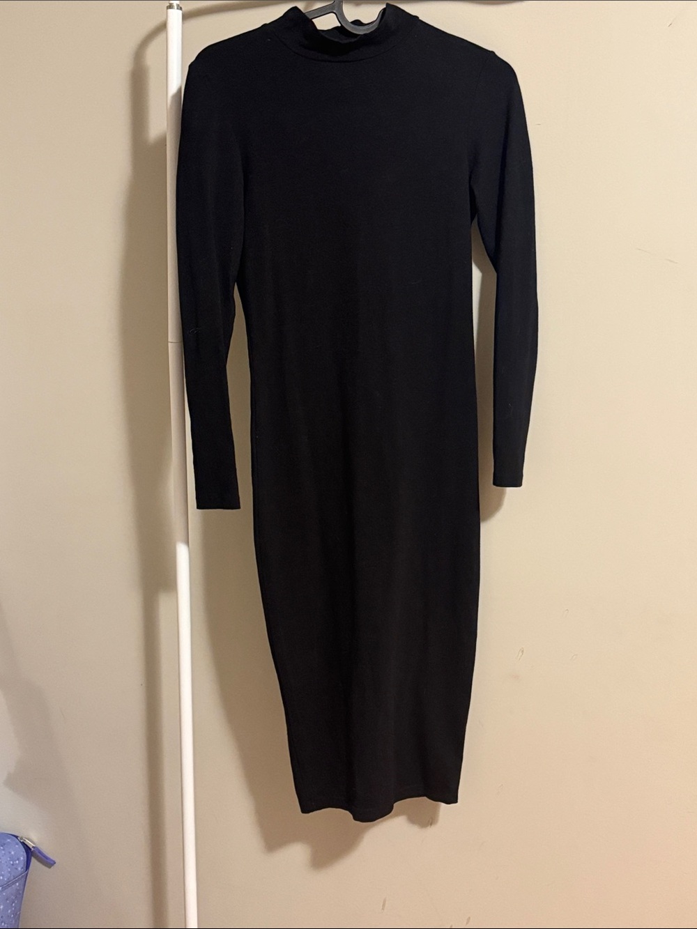 Classic Black Long Sleeve Midi Dress